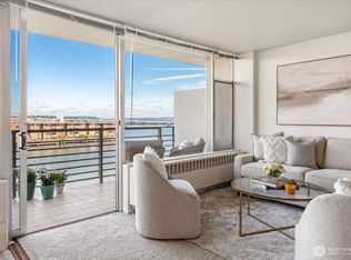 2040 43rd Ave E APT 402, Seattle, WA 98112