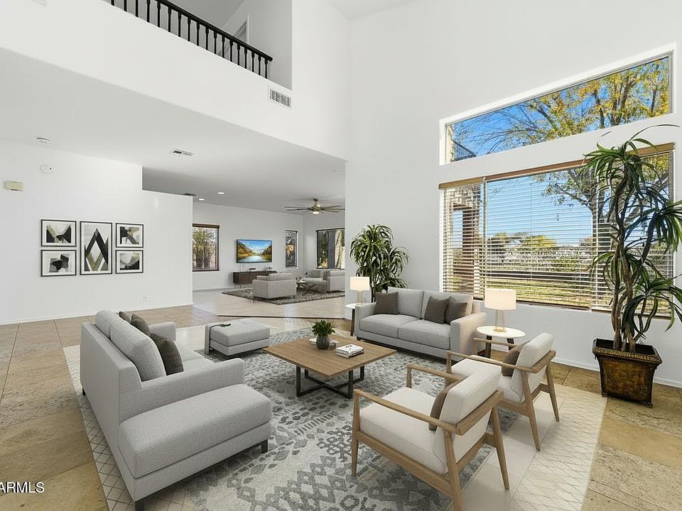 1st image of 2325 S 88th Dr