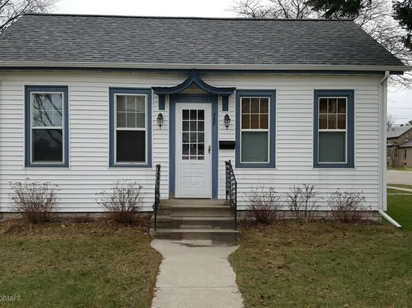 937 Main St, Marinette, WI 54143