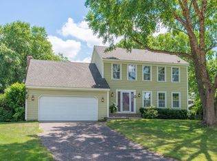 5257 Lake Beach Ct W, Shoreview, MN 55126