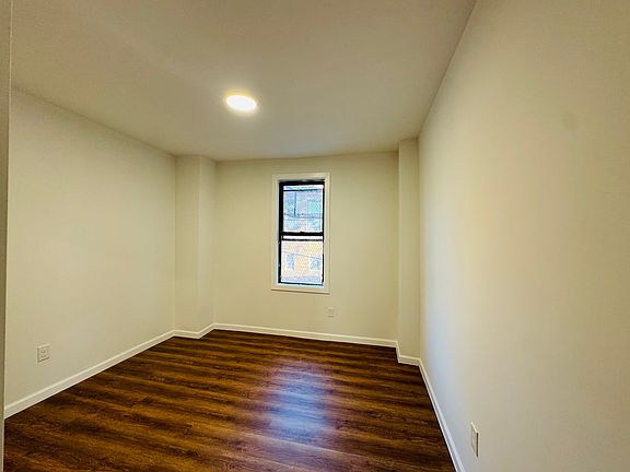 4th image of 306 E 25th St #A