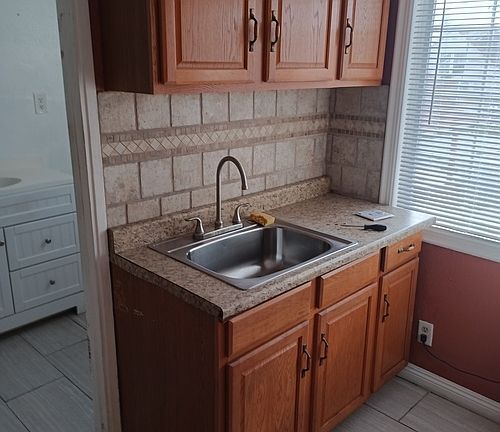 5th image of 839 E Herring Ave #1