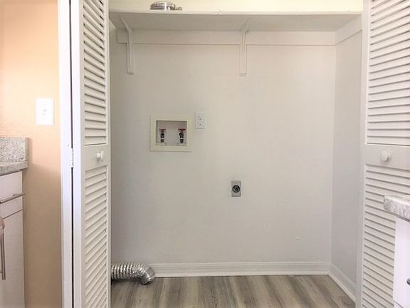 Washer Dryer - Hook Ups