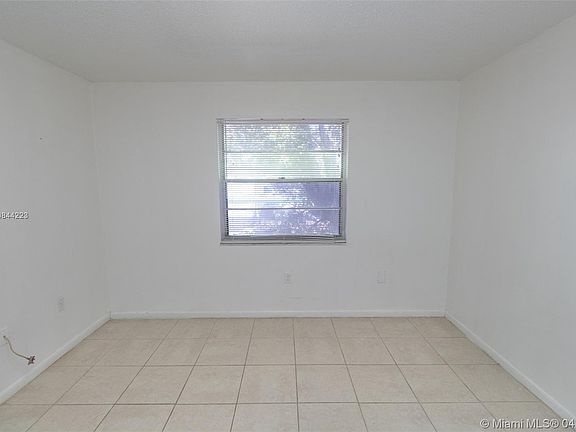 5th image of 2401 Van Buren St APT 23