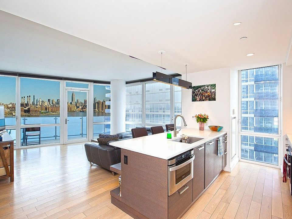 1st image of 22 N 6th St APT 16D