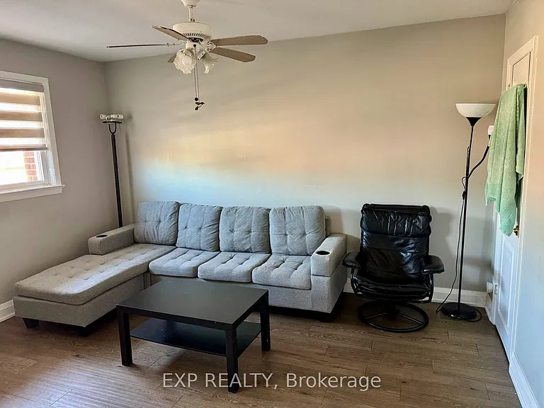 132 Brookhaven Dr #UPPER — Photo 4