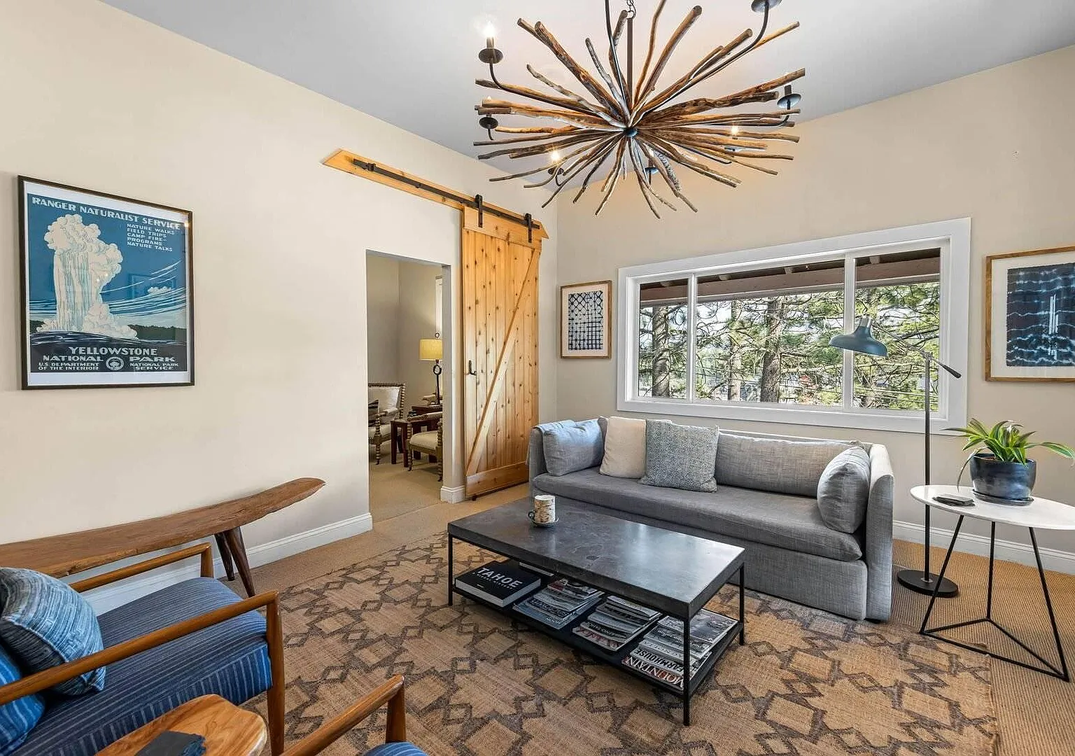 4 bed, 1676 sqft, $6,200 — Photo 1