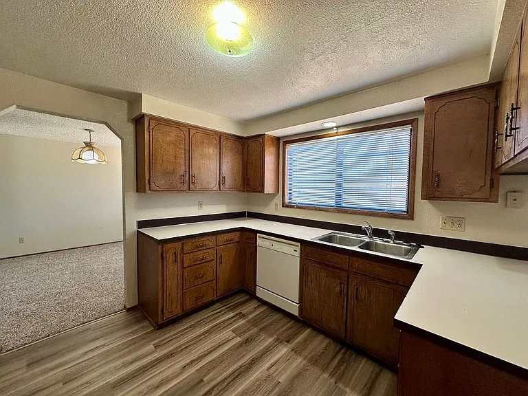 970 S 55th Pl — Photo 9