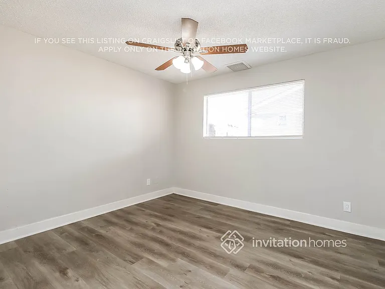 11219 N 41st Ave — Photo 7