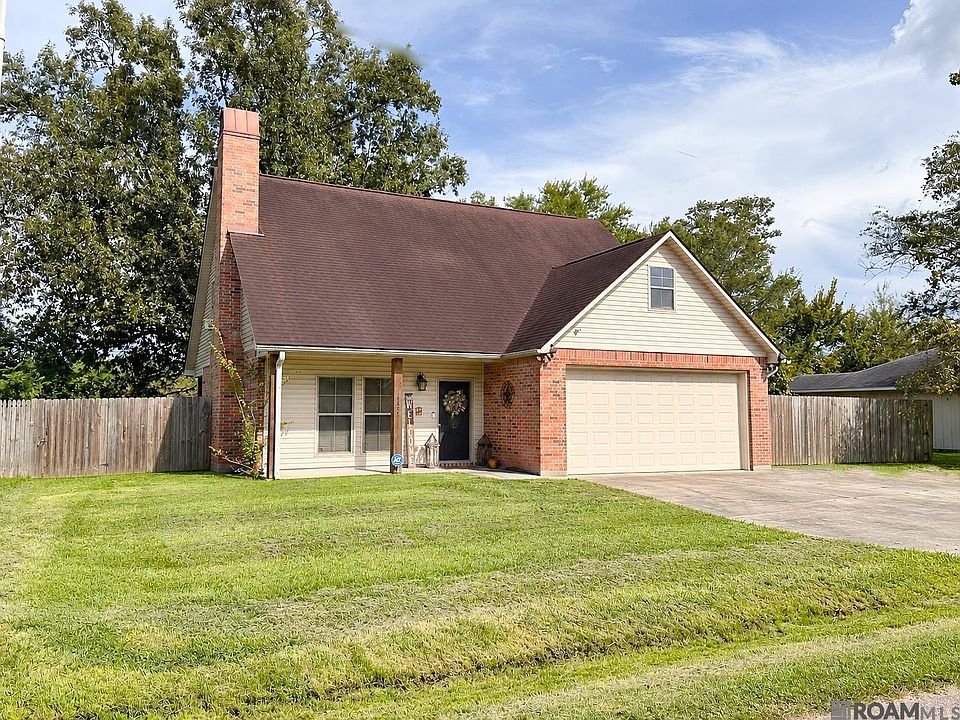1st image of 16342 Beech St