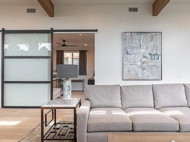 4202 Bonham St — Photo 31