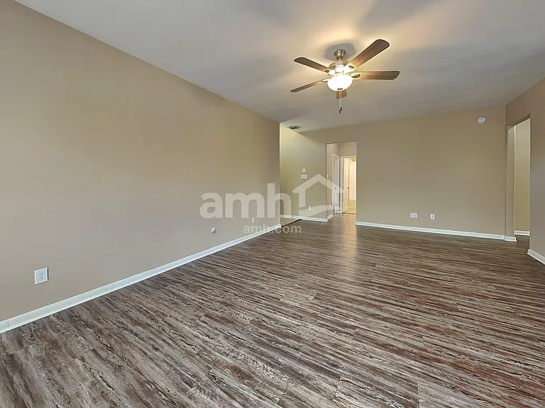7418 Jacobs Well Dr — Photo 8