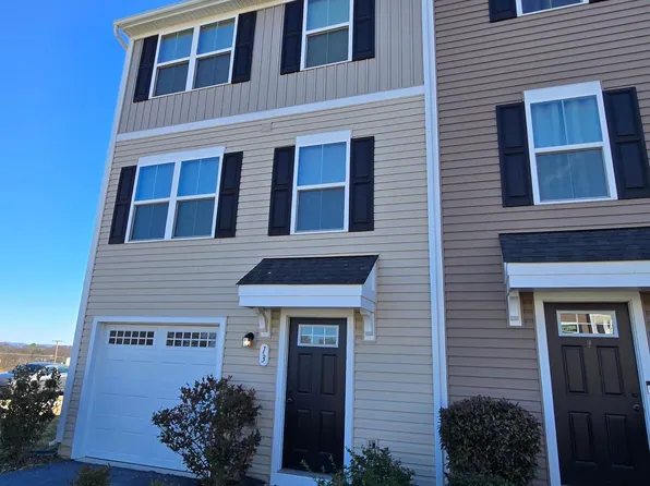 13 Sebago Pl, Martinsburg, WV 25403