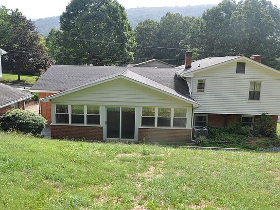2nd image of 1305 McAllister Dr