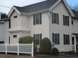409 Auburn St #2, Newton, MA 02466