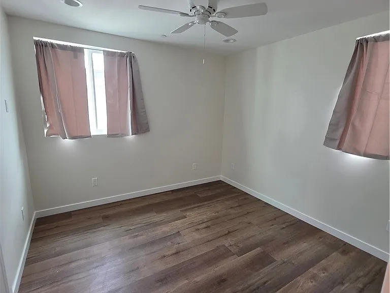 615 N Fries Ave — Photo 6