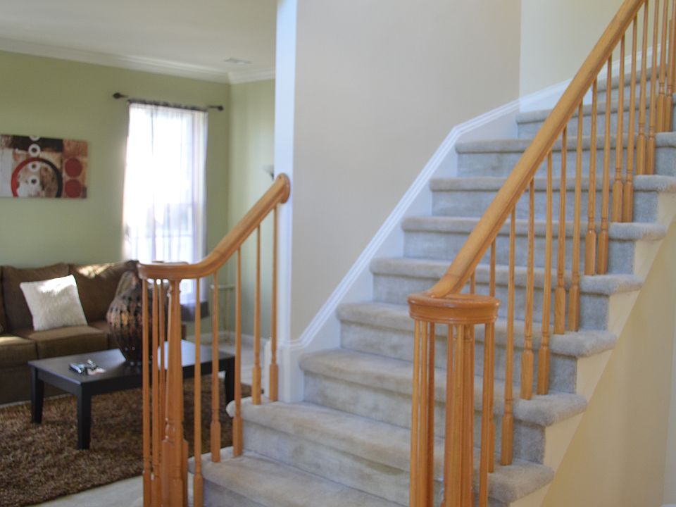 1st image of 17598 Deweys Run Ln