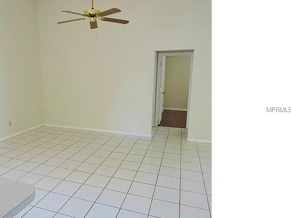 5th image of 302 White Marsh Cir
