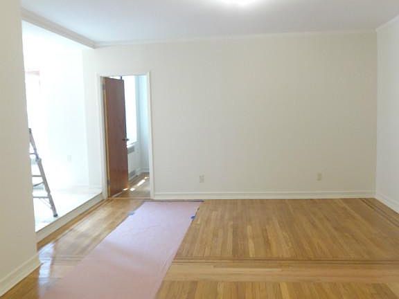 3rd image of 1820 E 13th St APT 1R