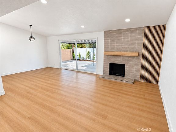 4th image of 2109 W Gage Ave