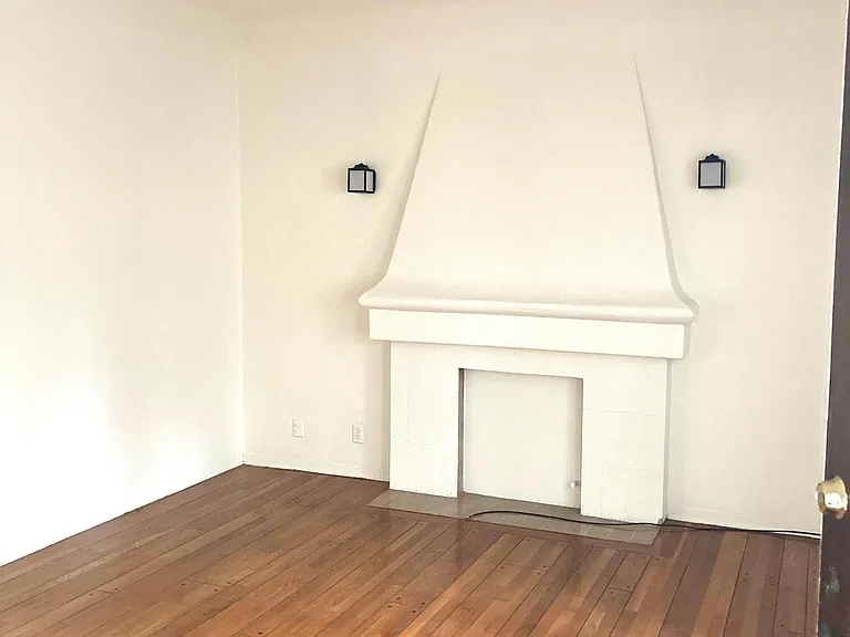 1032 S Orange Grove Ave #5 — Photo 9