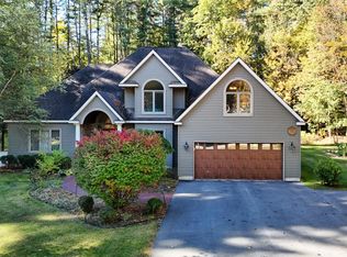 28 Bog Meadow Run, Saratoga Springs, NY 12866