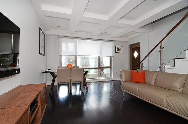 Sold by Prime Realty | media 3