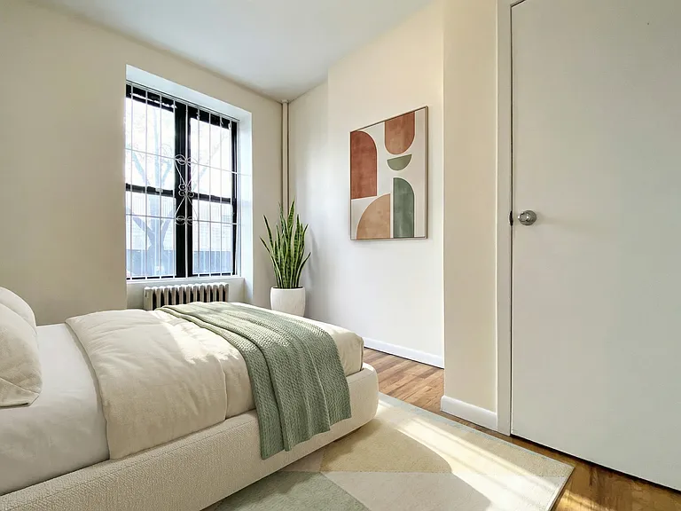 138 W 109th St #3E — Photo 6