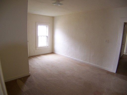 5th image of 704 E Kearns Ave