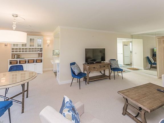 5th image of 2082 Gulf Shore Blvd N APT 101