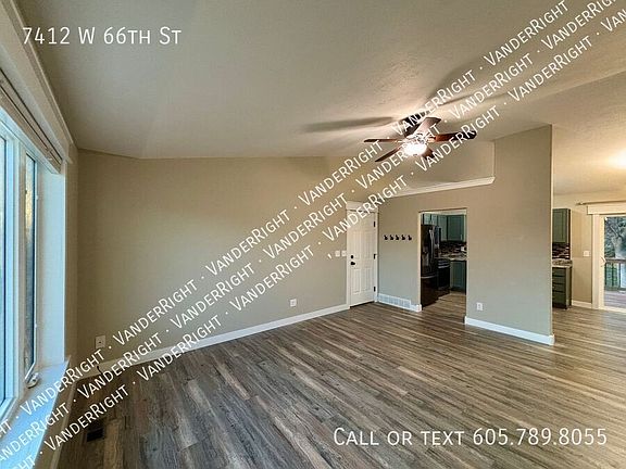 4th image of 7412 W 66th St
