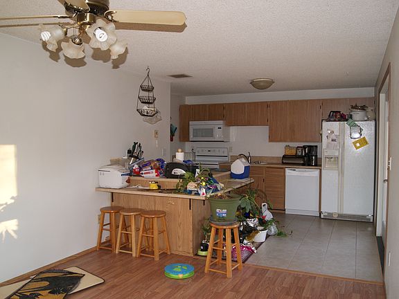 5th image of 4026 102nd St E