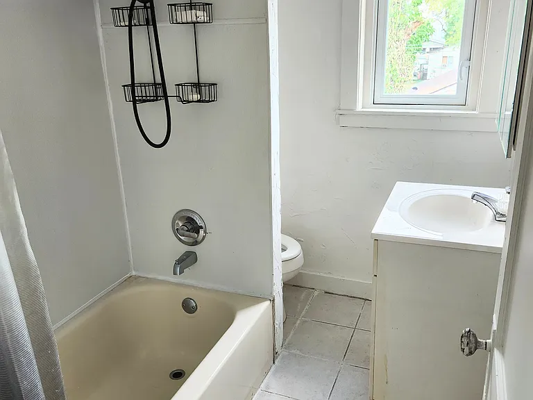 514 N Ohio Ave — Photo 10