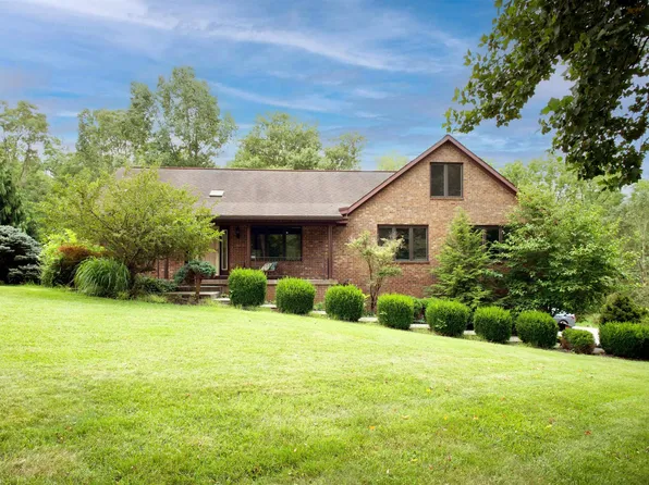 2332 E Plateau Pl, Bloomington, IN 47401