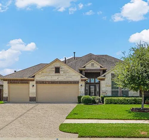 11810 Eagle Ridge Dr Photo 1