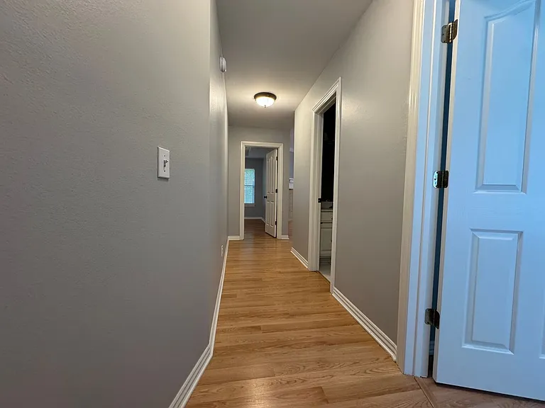 4905 Hawthorne Way — Photo 11