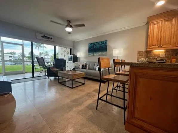 67 Anchor Dr #A, Key Largo, FL 33037