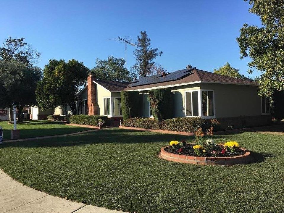 1st image of 599 Eisenhower Dr