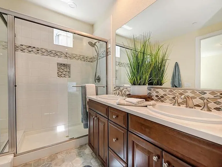 964 Kaneko Ln — Photo 2