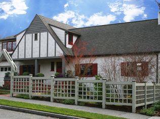 5111 NE 42nd St, Seattle, WA 98105