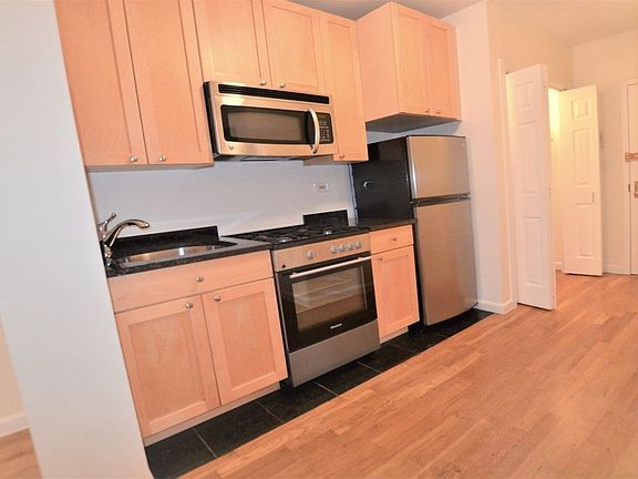 4th image of 273 Mott St #2S