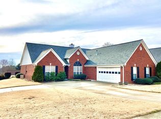 51 Ludwick Ln, Lawrenceville, GA 30046