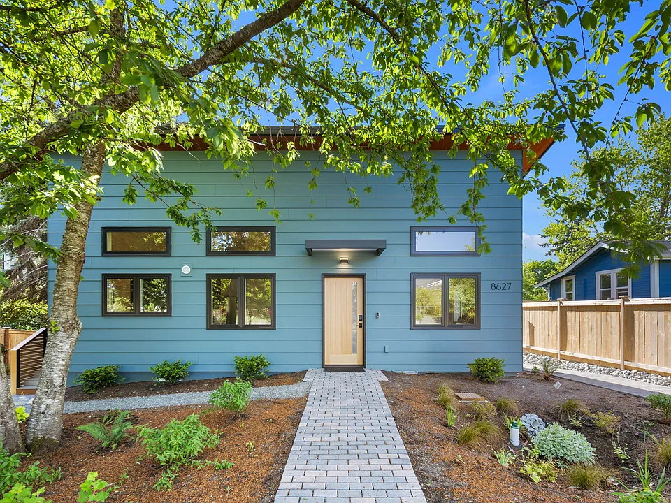 8627 30th Ave SW
