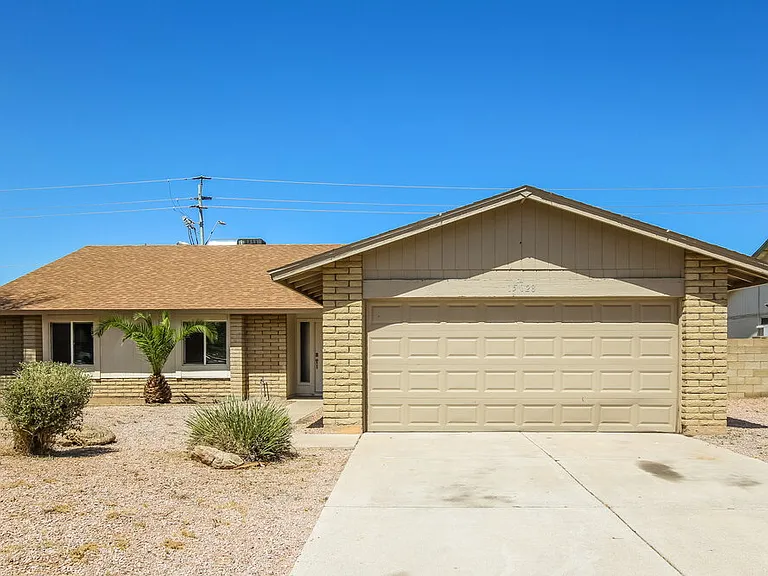 15028 N 40th Pl — Photo 1