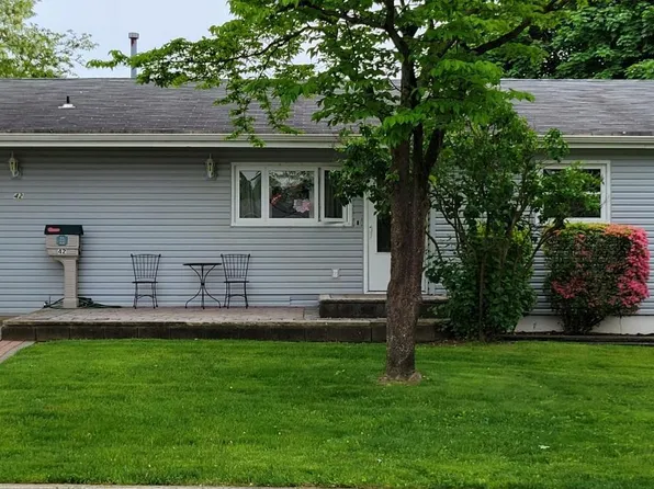 42 Purdue Rd, Parlin, NJ 08859