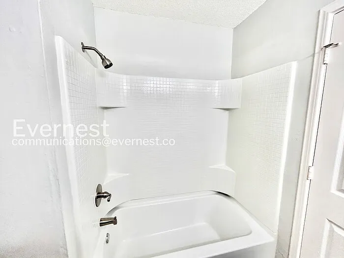 1800 Willow Vale Dr — Photo 12