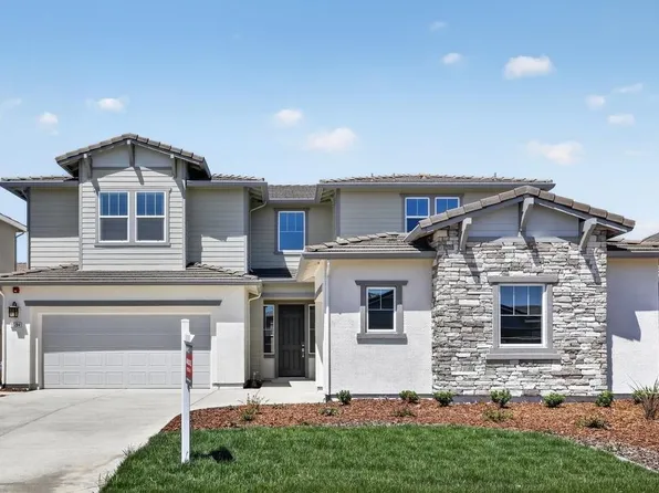 10284 Golden Sunray Dr, Elk Grove, CA 95757