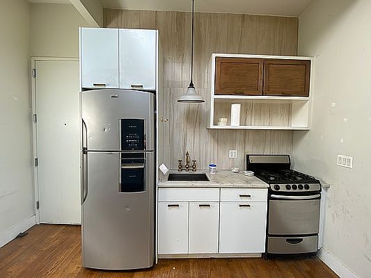 2nd image of 288 Stockholm St #3L