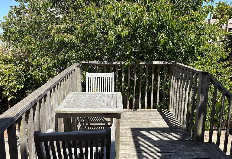 209 Gates St — Photo 10