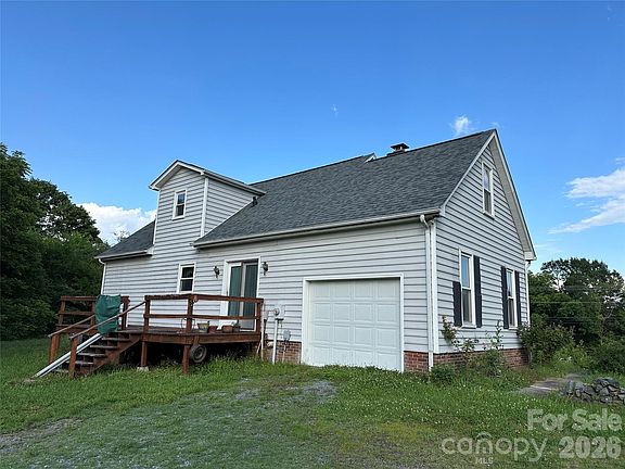 5th image of 7650 Rocky River Rd